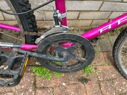 Photo of free bike. Needs TLC (Linslade Leighton Buzzard LU7) #3