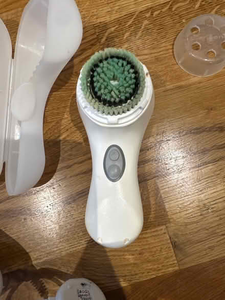 Photo of free Clarisonic Mia 2 skin cleanser (Hitchin, Herts) #4