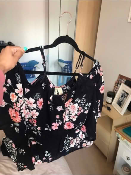 Photo of free Clothes #2 (KT3 new malden) #1