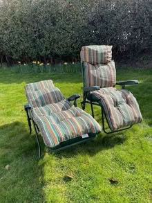 Photo of free sun lounger with cushion (Booker HP12) #1