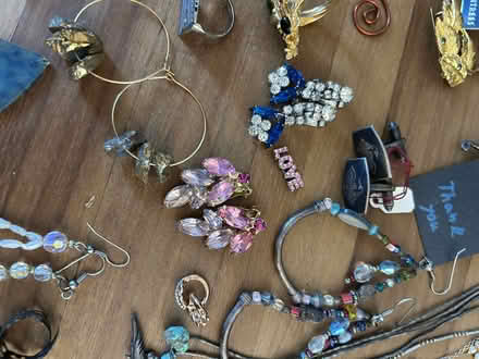 Photo of free Total Gym, Clothes, Jewelry, Books (Detroit - 8 Mile and Woodward) #3