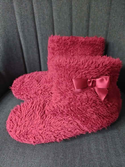 Photo of free Adult Size 6 M&S Slippers (Top Amersham HP6) #1