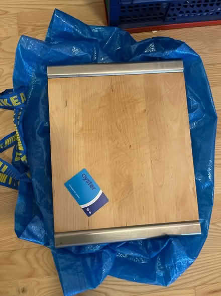 Photo of free Chopping board (SE16) #1