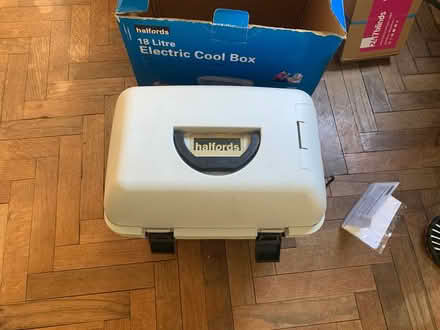 Photo of free 18 litre Electric Cool Box (Pipe Aston SY8) #2
