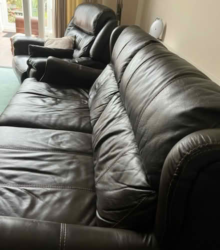 Photo of free Brown 3 seater leather sofa (Tolworth KT6) #4