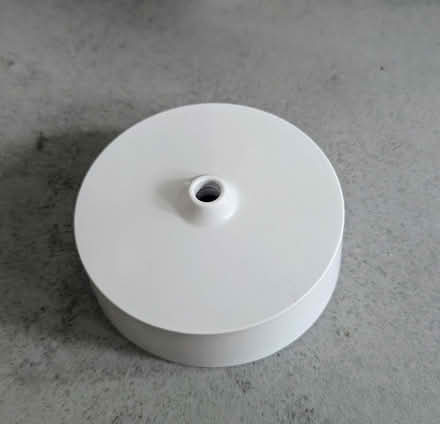 Photo of free Ceiling rose for hanging light (St Albans AL1) #1