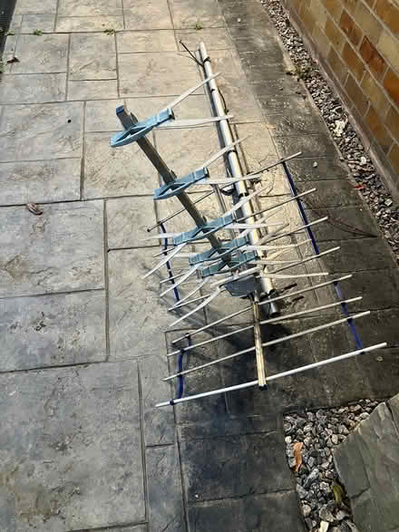 Photo of free TV aerial and pole (York YO26) #1