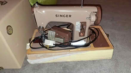 Photo of free Old singer sewing machine (lemington NE15) #1
