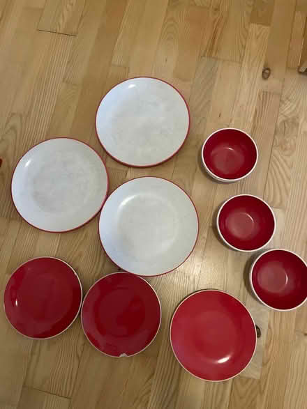 Photo of free Plates and bowls (SE16) #1