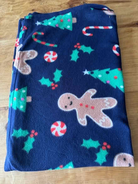 Photo of free Christmas blanket (GL3) #1