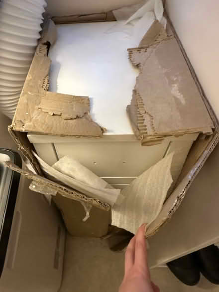 Photo of free Chatsworth 300mm wide cabinet (Hammersmith W6) #3