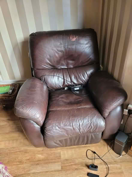 Photo of free Electric recliner. LAZBOY (Leeds LS28) #1