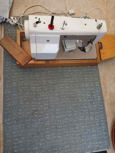 Photo of free Sewing Machine (Morley DE21) #4