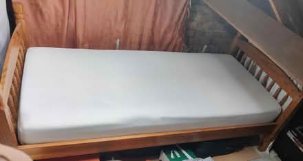 Photo of free Single bed with mattress (Cookham Road SL6) #1