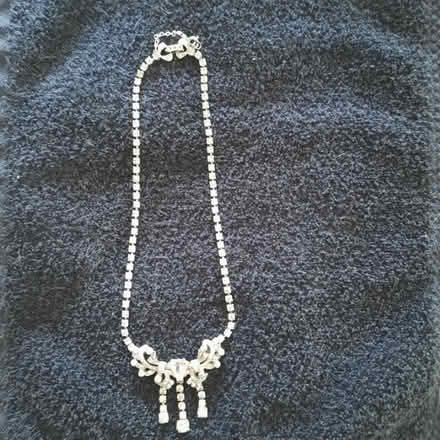 Photo of free Costume jewelry: necklace (Orleans) #1