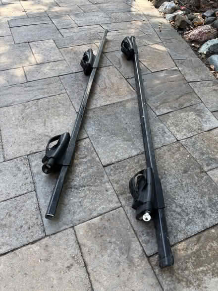 Photo of free Thule Car Rack Cross Bars (1 Block from MV Library) #1
