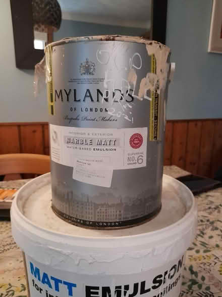 Photo of free BIG TUBS of WHITE and Yellow paint (SN1 old town swindon) #2