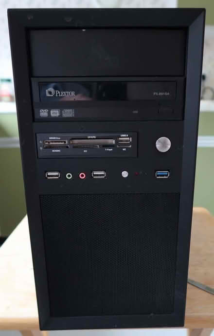 Photo of free Windows 10 desktop PC (Ludlow SY8) #1