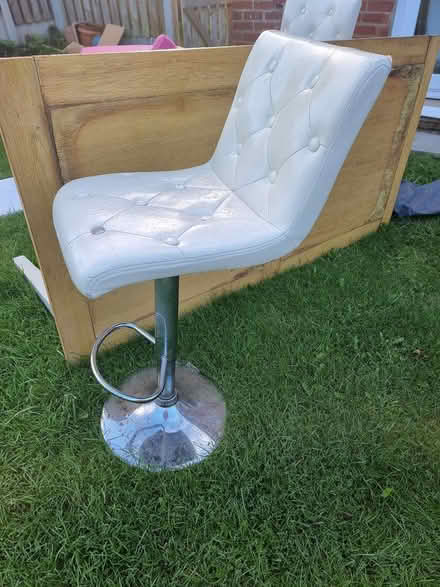 Photo of free 2 stools (Oakwood LS8) #1