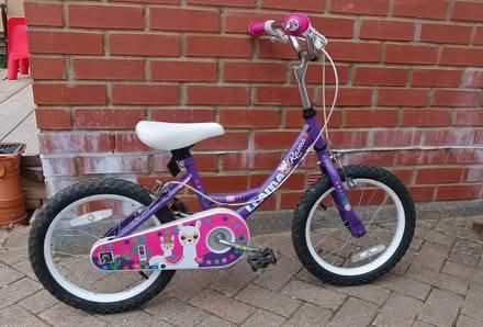 Photo of free Child's bike 6-7 years (Winnersh RG41) #1