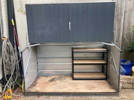 Photo of free Metal outdoor storage box (Harringay N4) #2