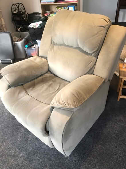 Photo of free Recliner (Macleod.) #1
