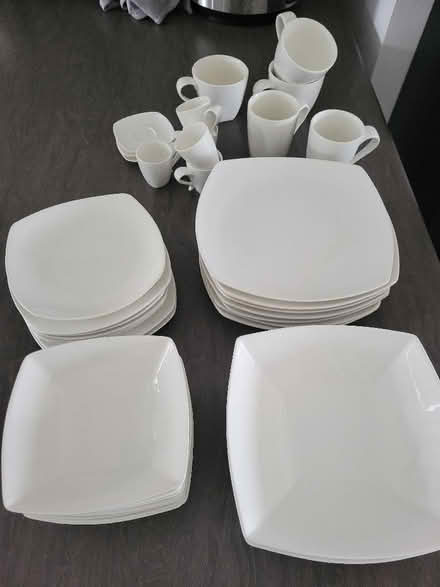 Photo of free Dinner service (Springfield WN6) #1