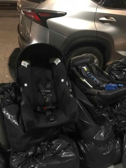 Photo of free Curb alert:: 2 baby car seats (Midtown East / E 40s) #1