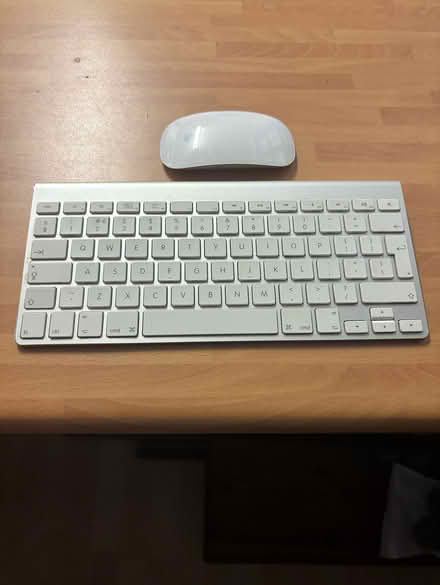 Photo of free Apple Wireless Keyboard & Mouse. (Bracknell RG42) #1