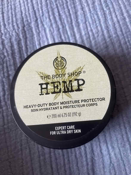 Photo of free Heavy duty moisturiser (KT9 Chessington) #1