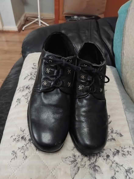 Photo of free Faux leather size 3 uk 36 ladies (Bloxwich.walsall WS3) #3