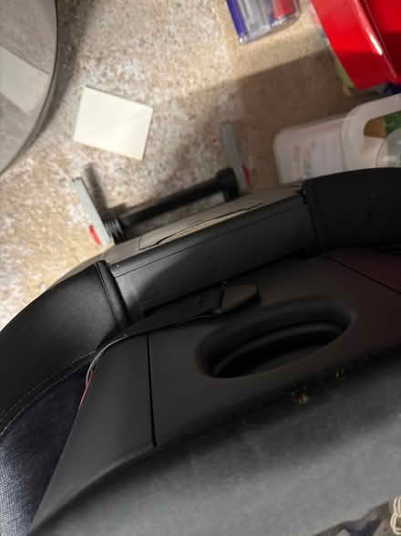 Photo of free Britax romer car seat (age 3.5 - 12 years) (Moseley B13) #2