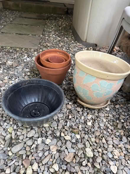 Photo of free Flower pots (Frederick) #1