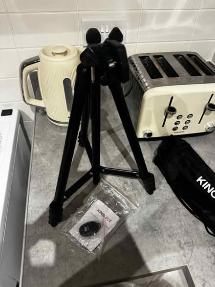 Photo of free Camera Tripod (Kidbrooke SE3 9SU) #1