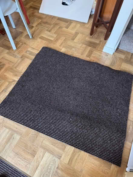 Photo of free Carpet scrap doormat 115x140cm (Wisewood S6) #1