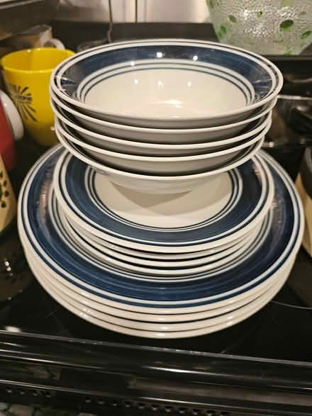 Photo of free White dishes with blue stripes (Camden parc) #1