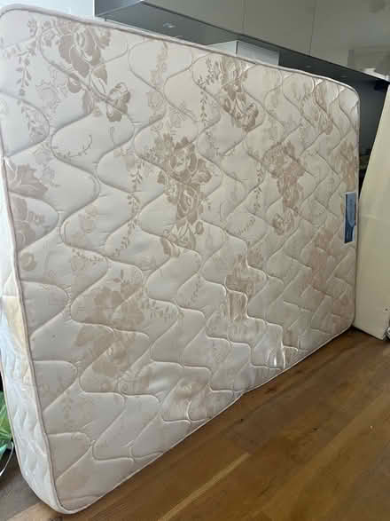 Photo of free Mattress 135x190 cm (islington N1) #1