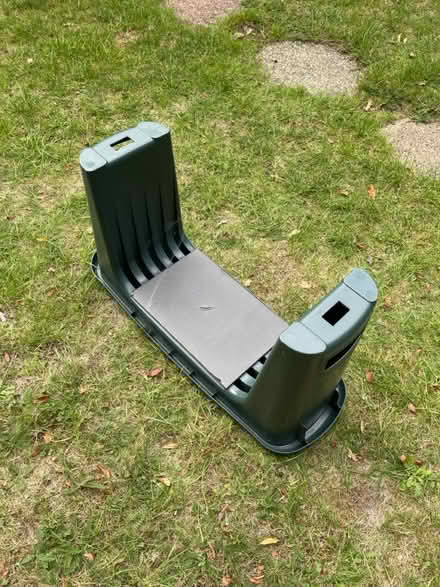 Photo of free Garden seat and kneeler (Chingford Mount, E4) #3