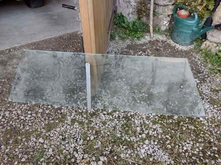 Photo of free Piece of plate glass (Howe LA8) #1