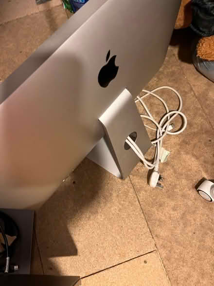 Photo of free Apple screen/monitor (not an iMac) (Craigour EH17) #1