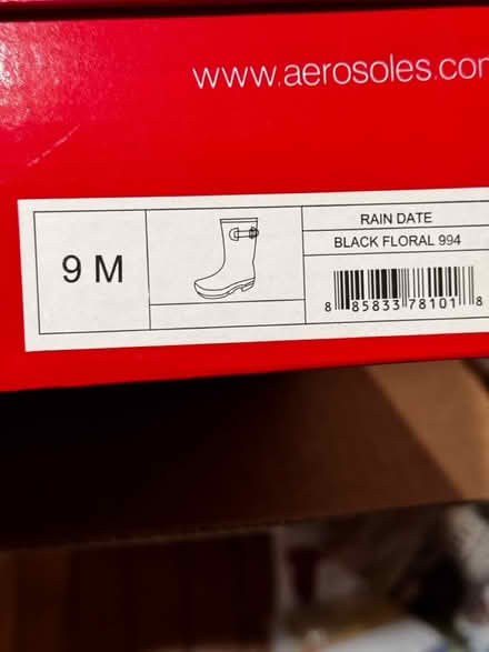 Photo of free Rain boots - Size 9M (Stuyvesant Heights) #2