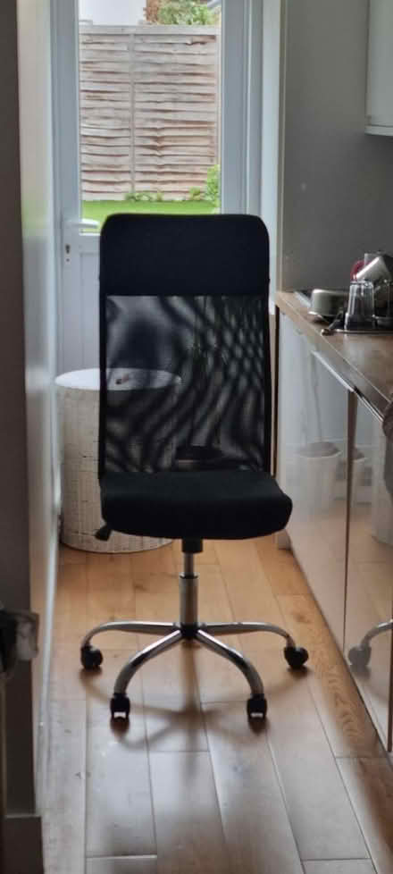 Photo of free Office chair (Peckham) #1