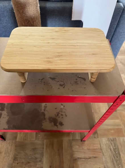Photo of free IKEA chopping board on legs (Wisewood S6) #1