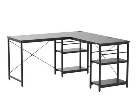 Photo of free Desk (Amityville) #1