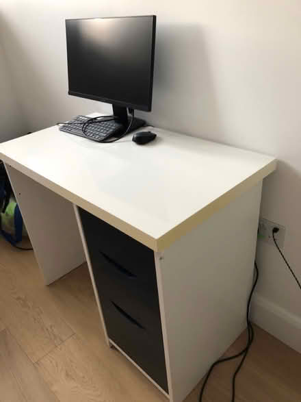 Photo of free Child desk (NW6 1AA) #2