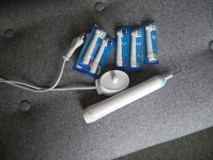 Photo of free Oral-B Electric Toothbrush and 6 Heads (Ware SG12) #1