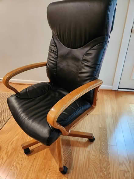 Photo of free Full Size Office Chair (Bowie) #1
