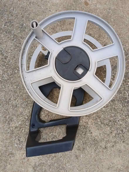 Photo of free Hose Real (Briardale and Bethayres) #1