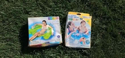 Photo of free Water play floaties #2