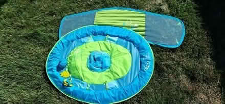 Photo of free Water play floaties #1